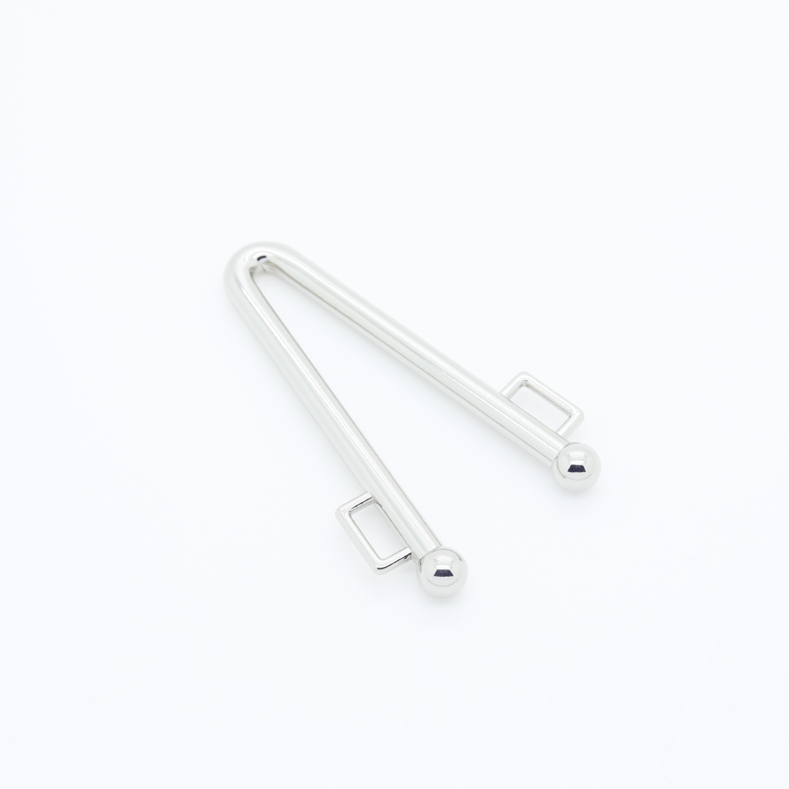 Silver-plated V-shaped metal divider