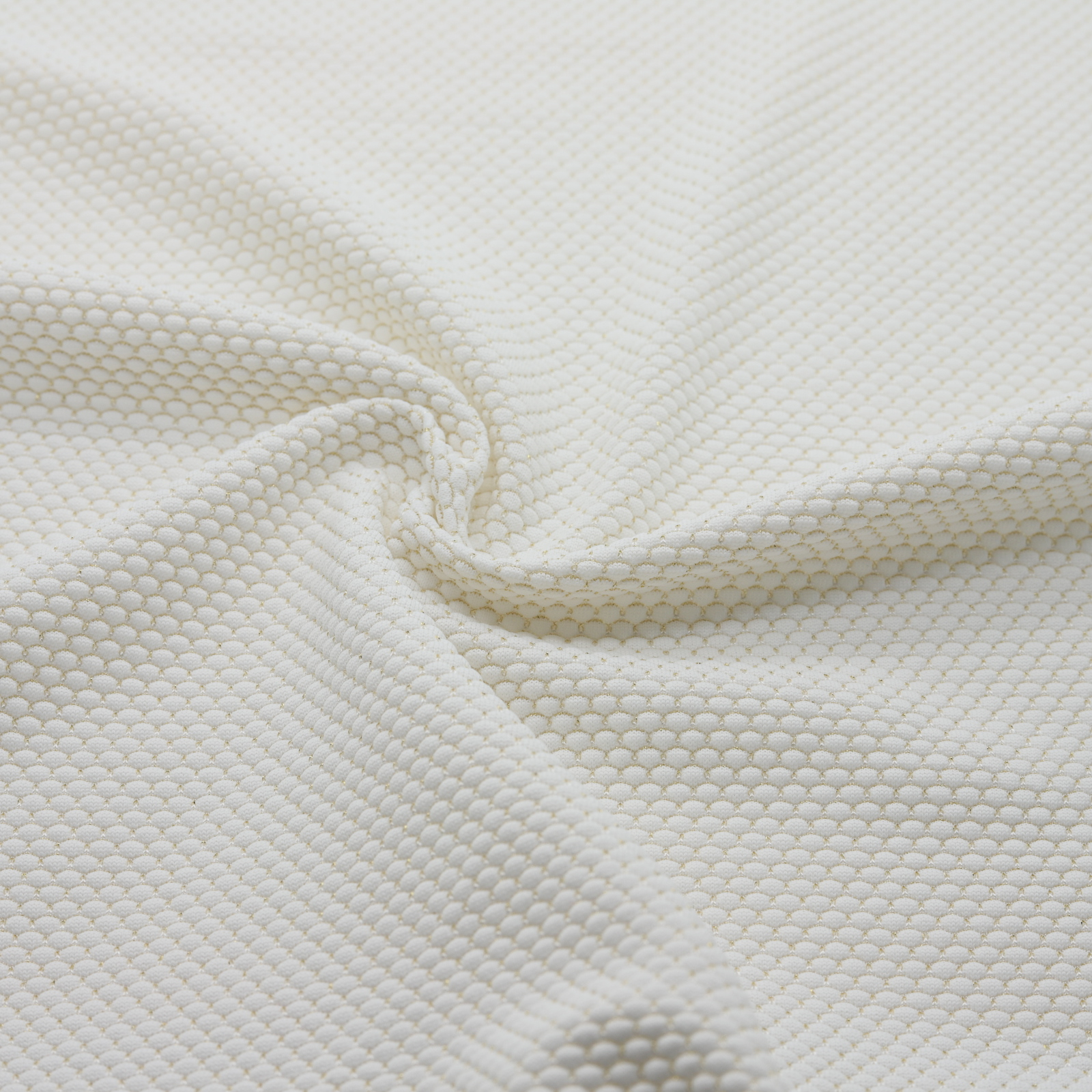 Malha jacquard branca/dourada