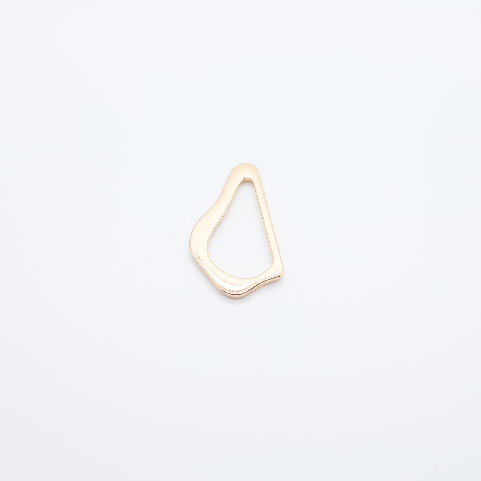 Irregular design metal connector loops for beachwear