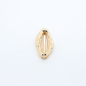 Small oval-shaped loop in gilded metal