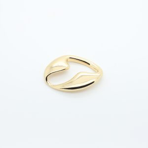 Original oval-shaped belt loop in gilded metal