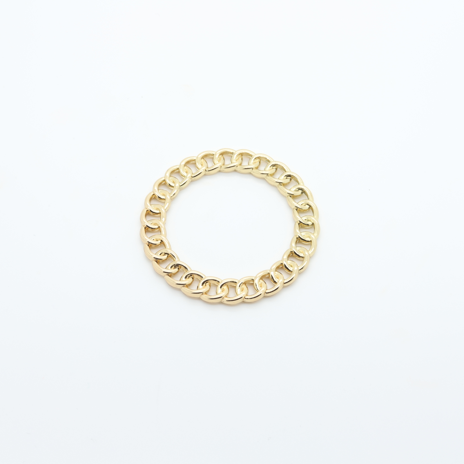 Anillo conector trenzado chapado en oro