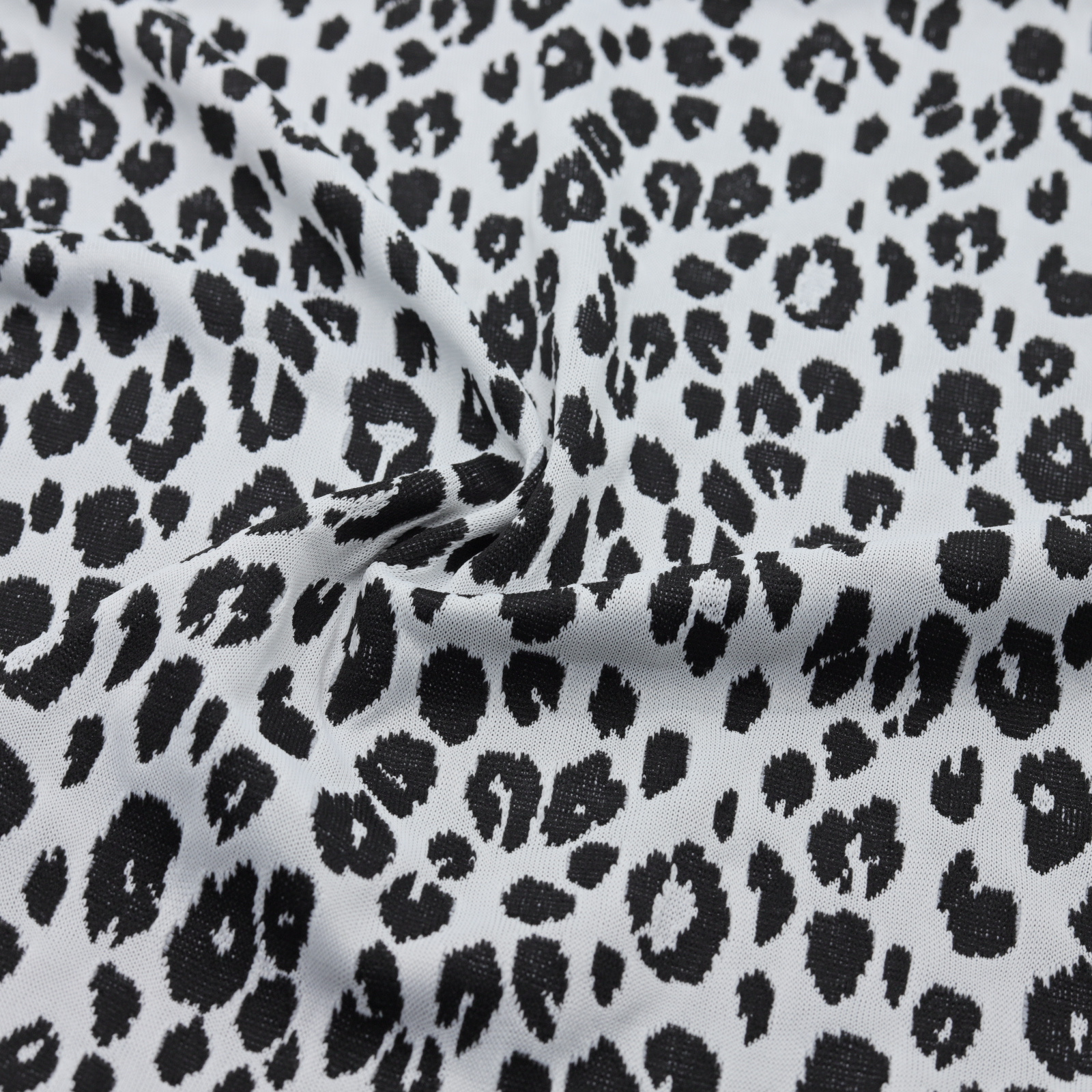 | Leopard Jacquard Knitwear | D'YRSAN