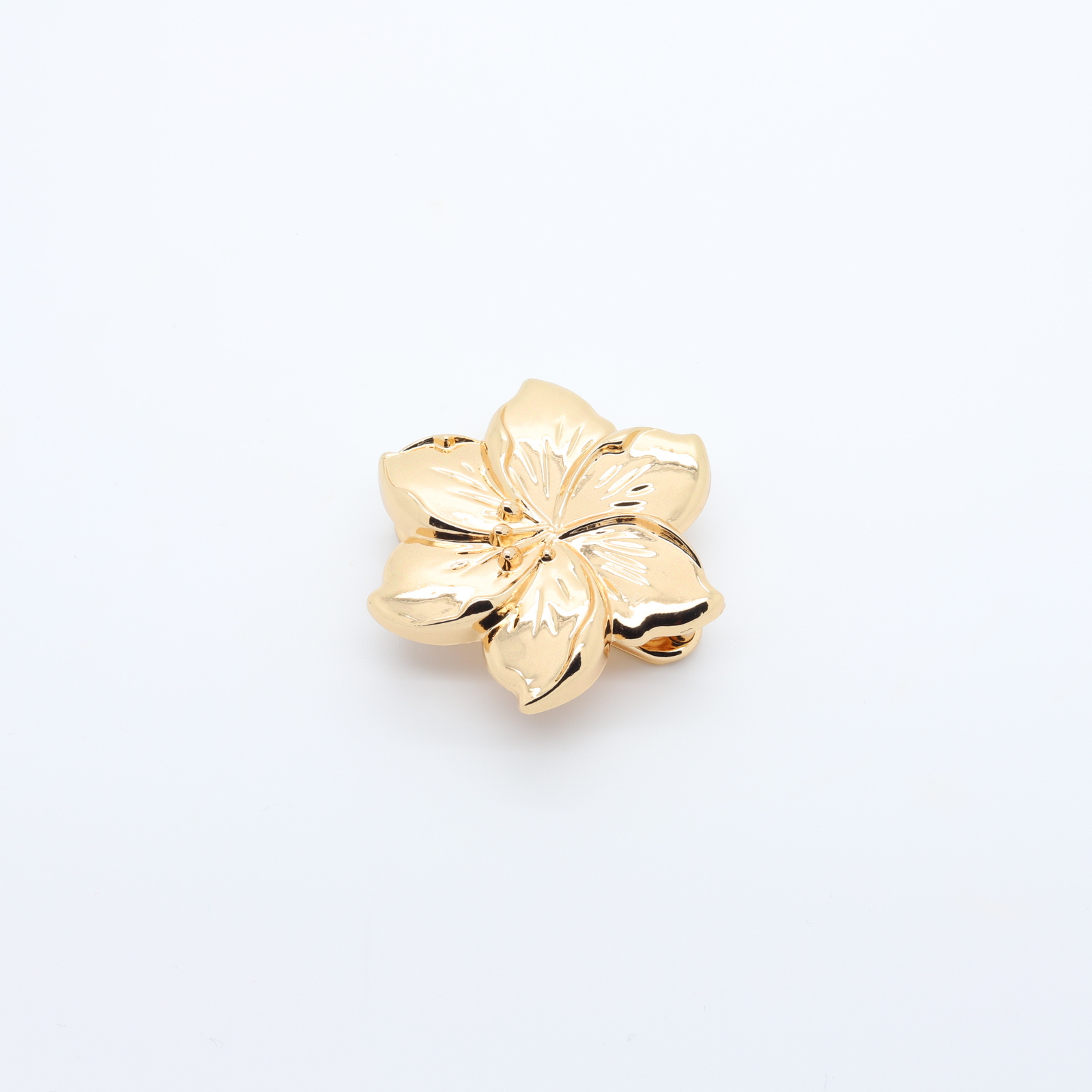 | Flower-shaped gilded metal loop D'YRSAN