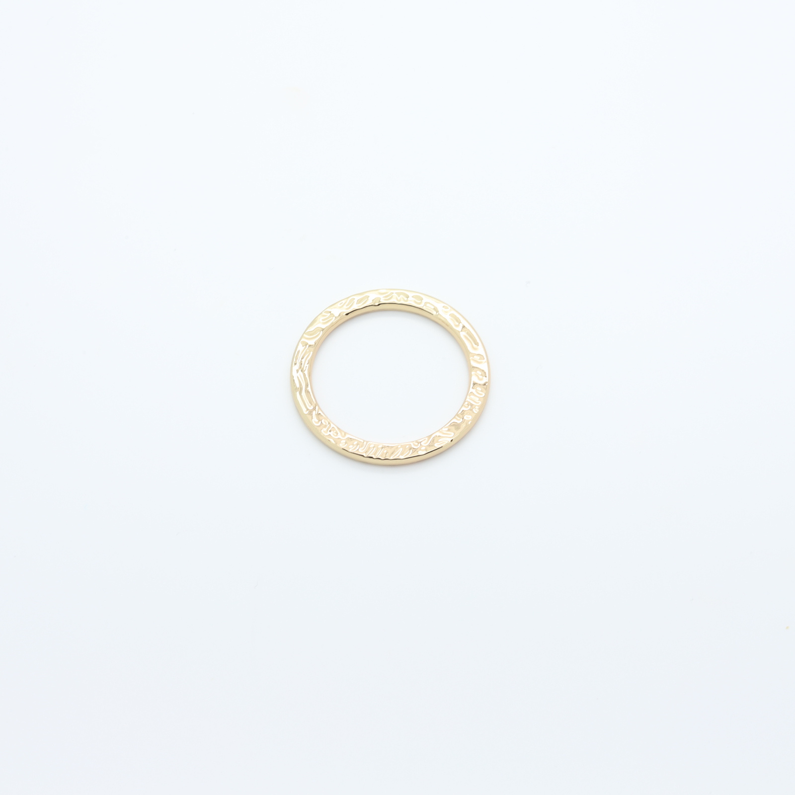 | Textured gold-plated connector buckle | D'YRSAN