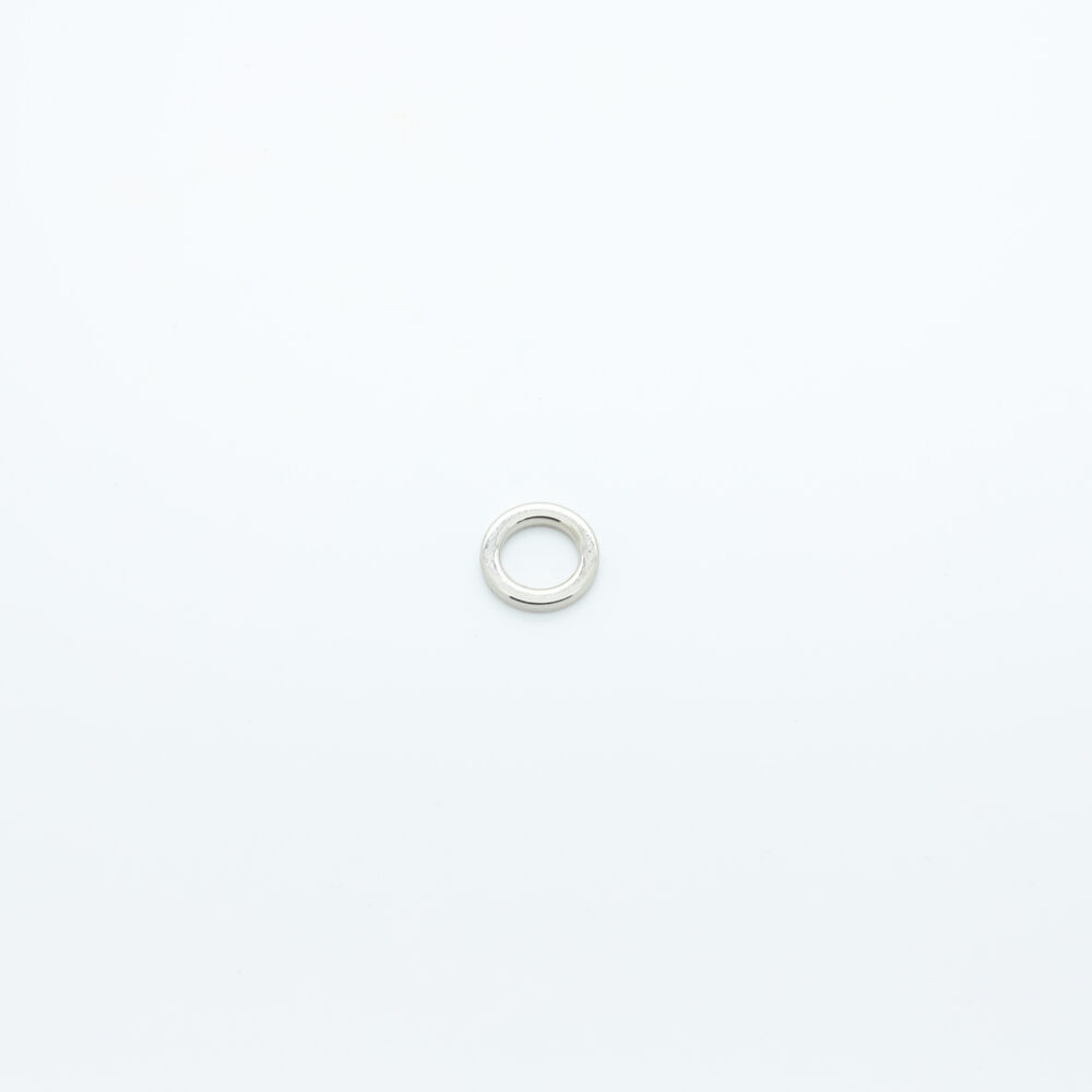 Anello in metallo argentato da 10 mm