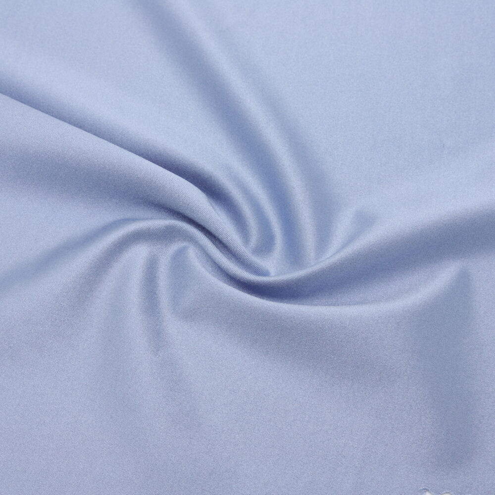 Tessuto liscio e lucido in microfibra di nylon ed elastan