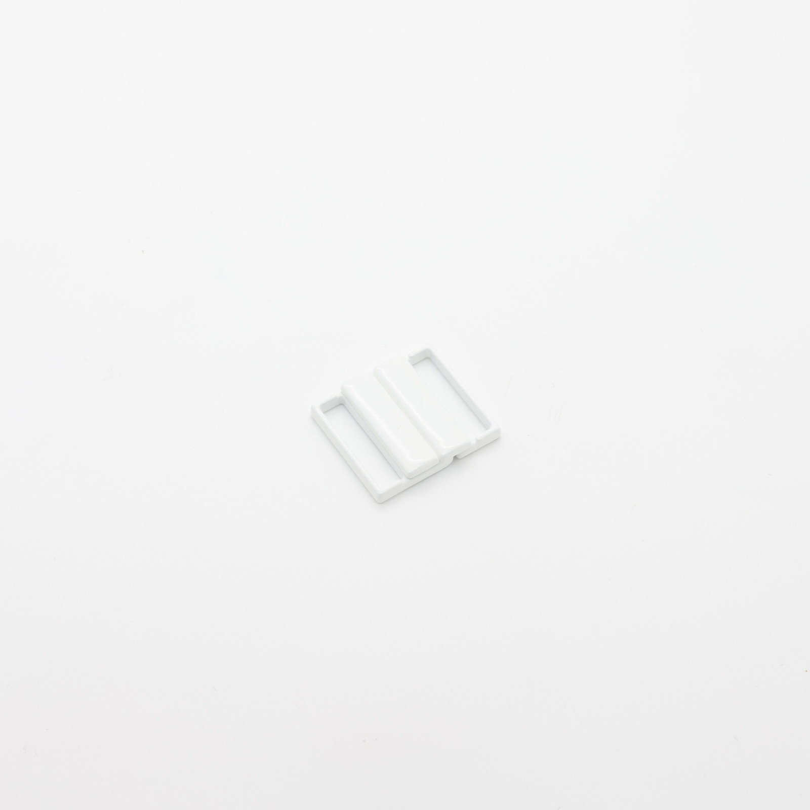 Boucle connecteur carrée en plastique blanc