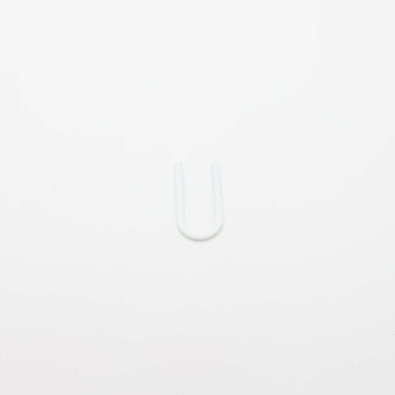 White metal/nylon U-shaped divider