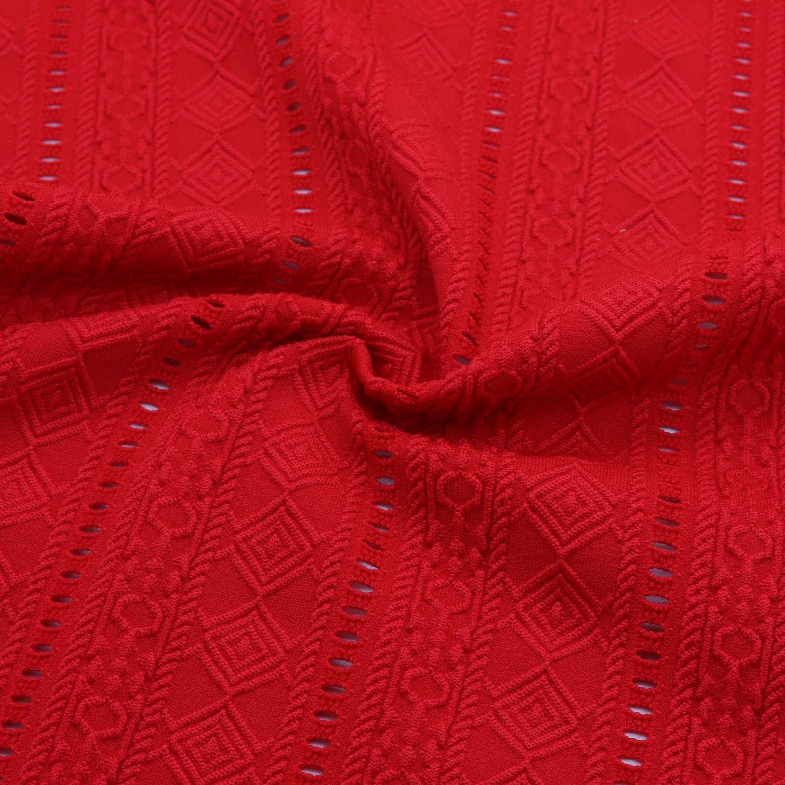 Stretch jacquard fabric with structured geometric pattern