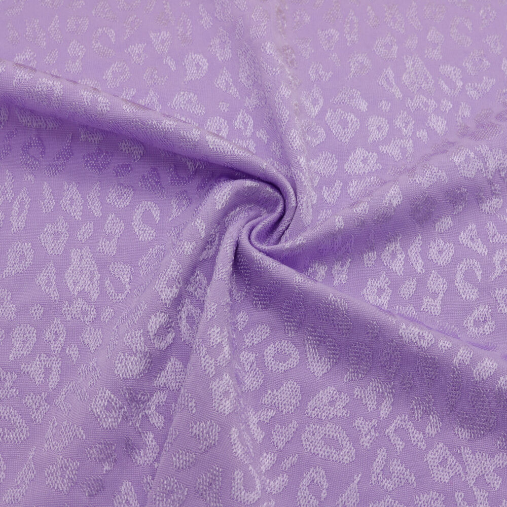 Tissu jacquard violet extensible léopard (rouleau 50 m), mercerie D'YRSAN