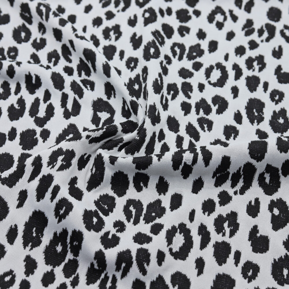 Tissu maille Jacquard motif Leopard (rouleau 50 m), mercerie D'YRSAN