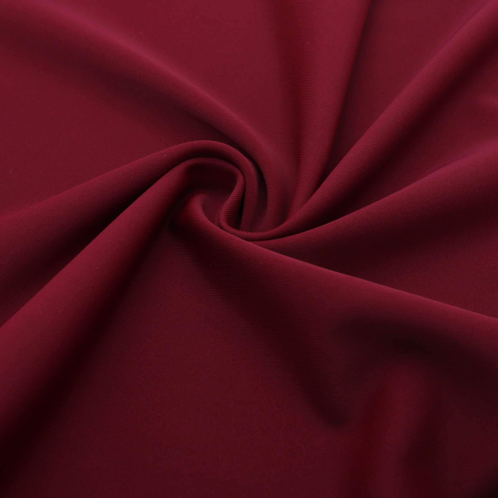 Tissu lycra mat rouge intense extensible haute qualité — Rouleau 50M | D'YRSAN Tissu lycra mat rouge intense extensible