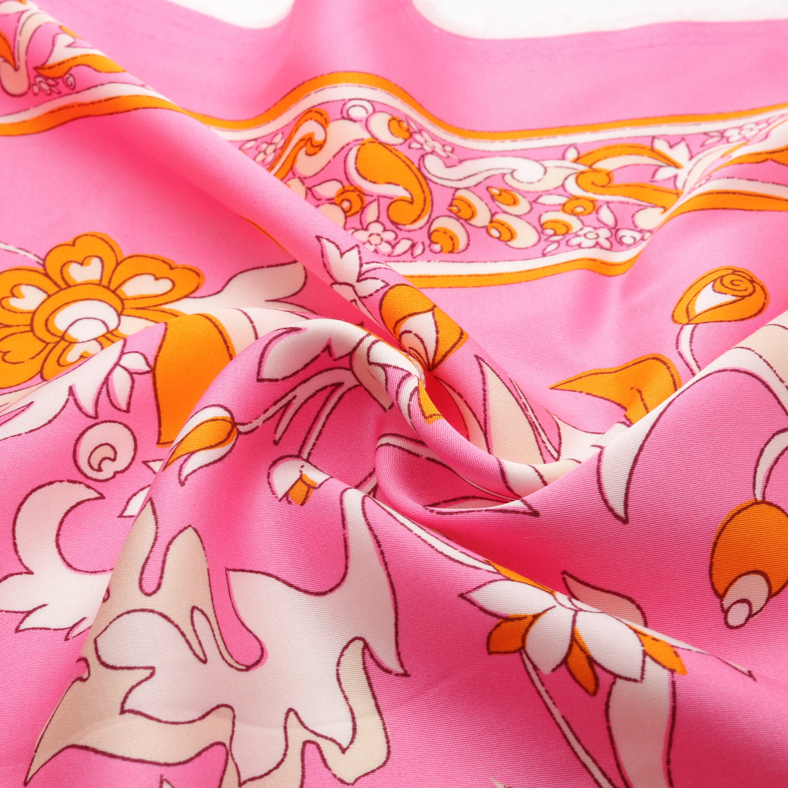 Tissu de viscose fluide imprimé floral rose et orange