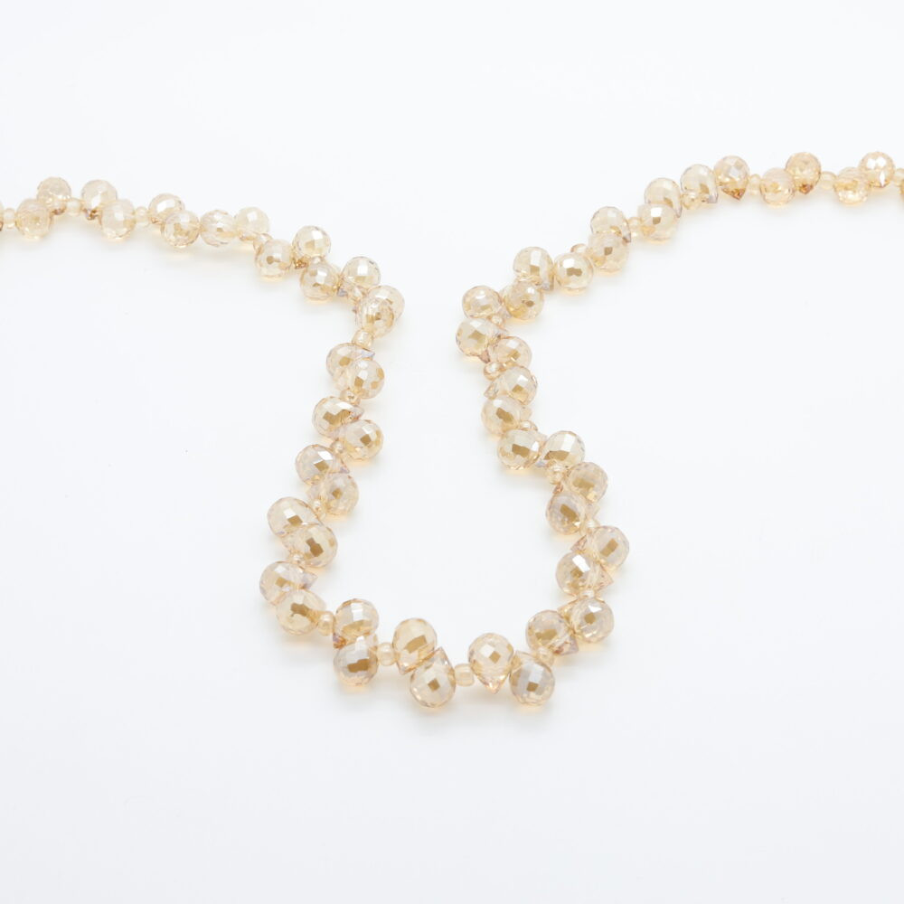 Pierre en verre dorée irisée arc-en-ciel forme goutte facettée - 8*10mm
