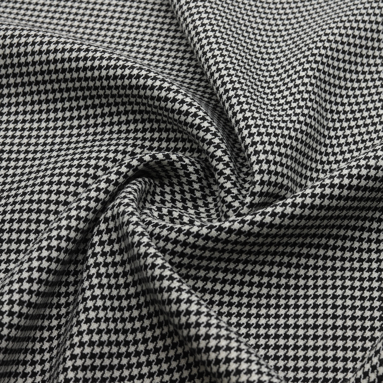 Tissus Pied-de-poule noir et blanc légèrement extensible | D'YRSAN | Tissus Pied-de-poule noir et blanc légèrement extensible | D'YRSAN