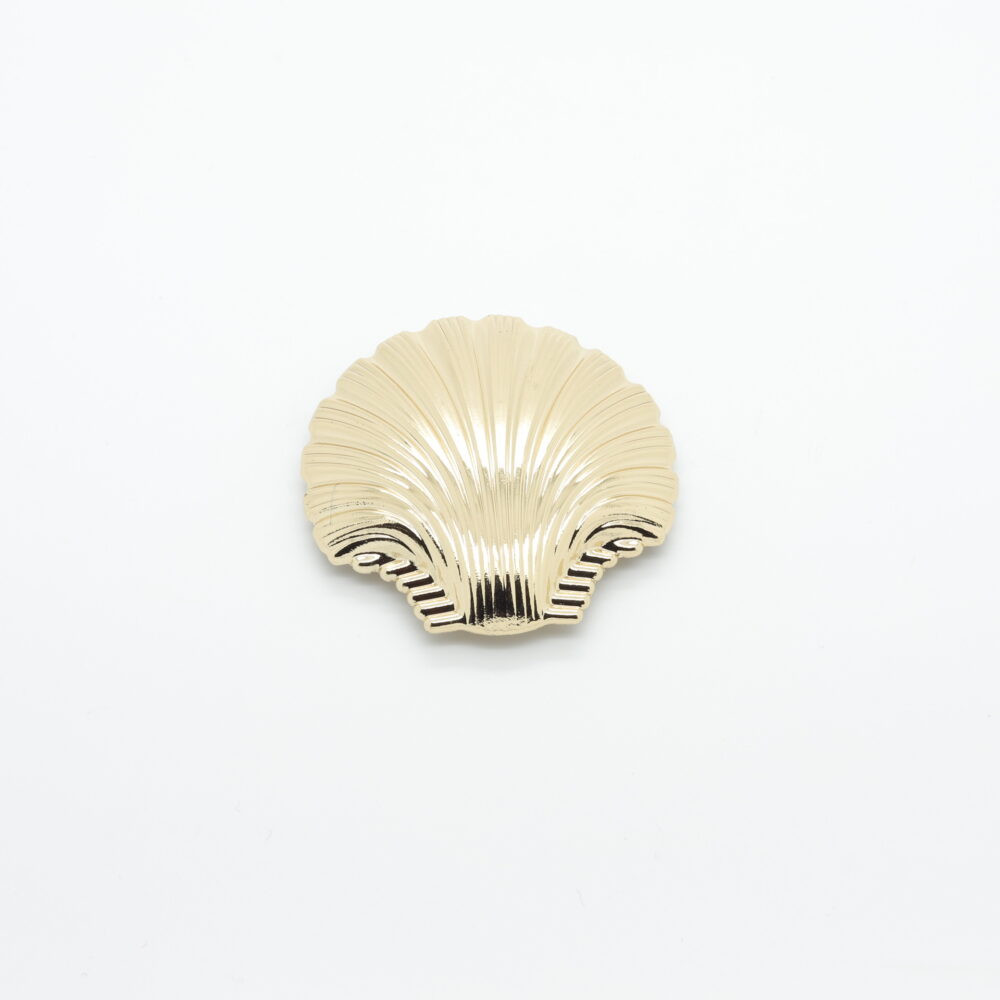 Boucle dorée coquillage éventail strié, 5 x 5 cm, mercerie D'YRSAN