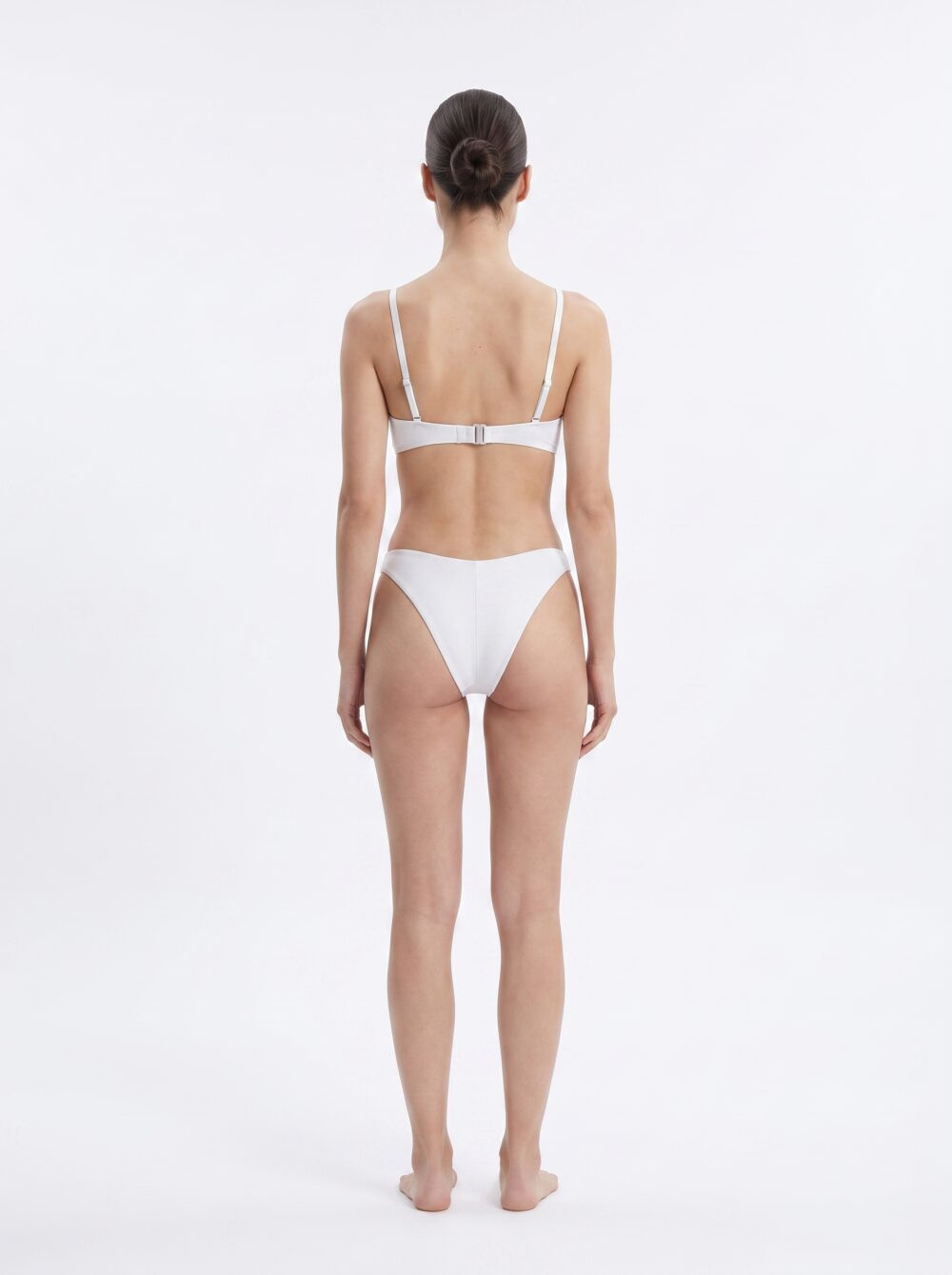 DYSW-219 Bikini bandeau torsadé et culotte échancrée, vue 2